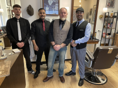 Barbierstube "Der Feine Herr" neu in Hille